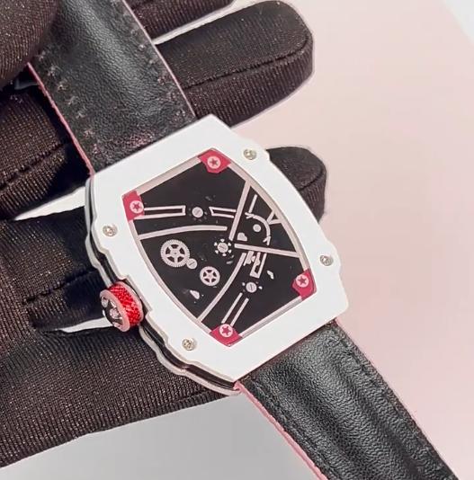 Orologio Tonneau di Alta Moda Montre Homme Et Femme Orologio da Polso 47mm Ampio Quadrante Scheletrato Cinturino in Nylon Rosa Pelle Orologio al Quarzo