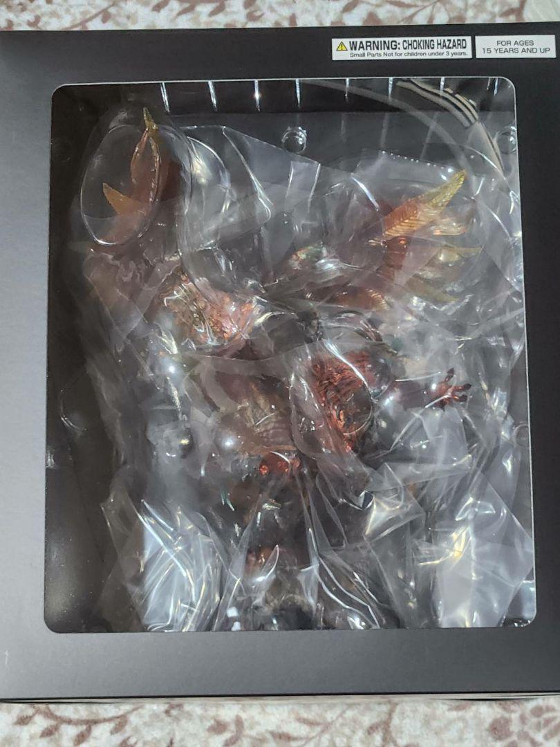 

[Б/У] Только фигурка из Коллекционного издания Final Fantasy 16