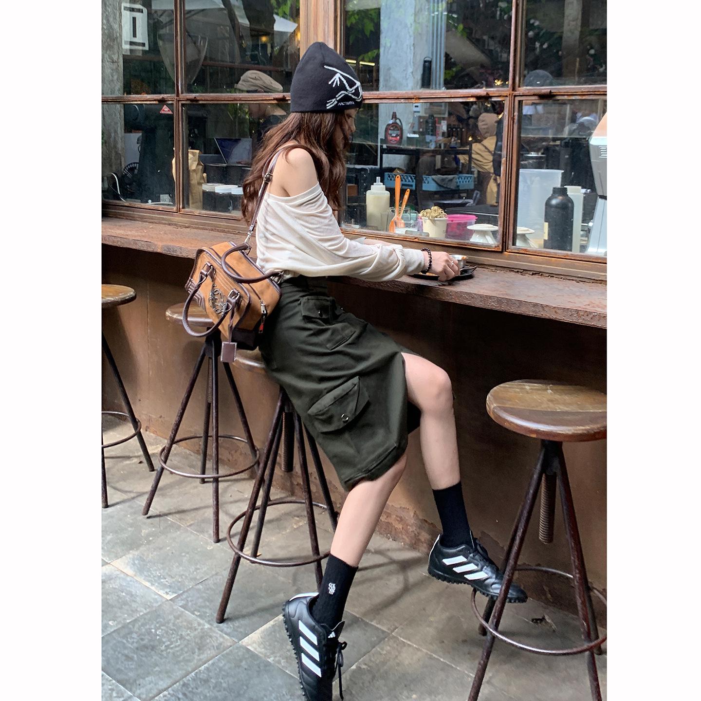 

Holi-Island Daily Film: Mountain Green Multi-Pocket Workwear Half Skirt Medium