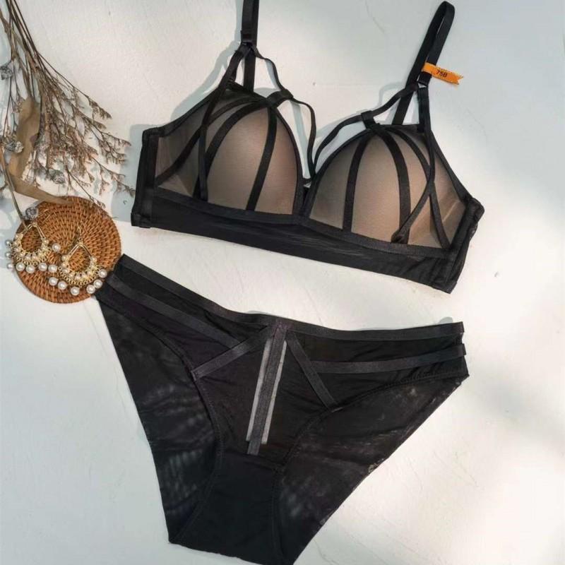 Womens Lace Trim Cross-Strap Bralette Without Underwire Soft Cup Push-Up Comfortable Support Full Bust