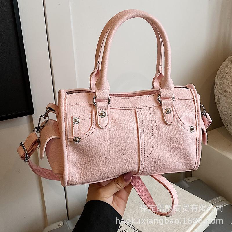 Large Capacity Bag Women's Summer 2025 New Versatile Messenger Bag Casual Shoulder Underarm Work Commuter Tote Bag