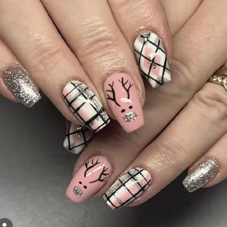 

Winter Glittering Elk Press On Nails Long Square Stripes False Nail 24Pcs Christmas Artificial Nails For Festive Manicure 1