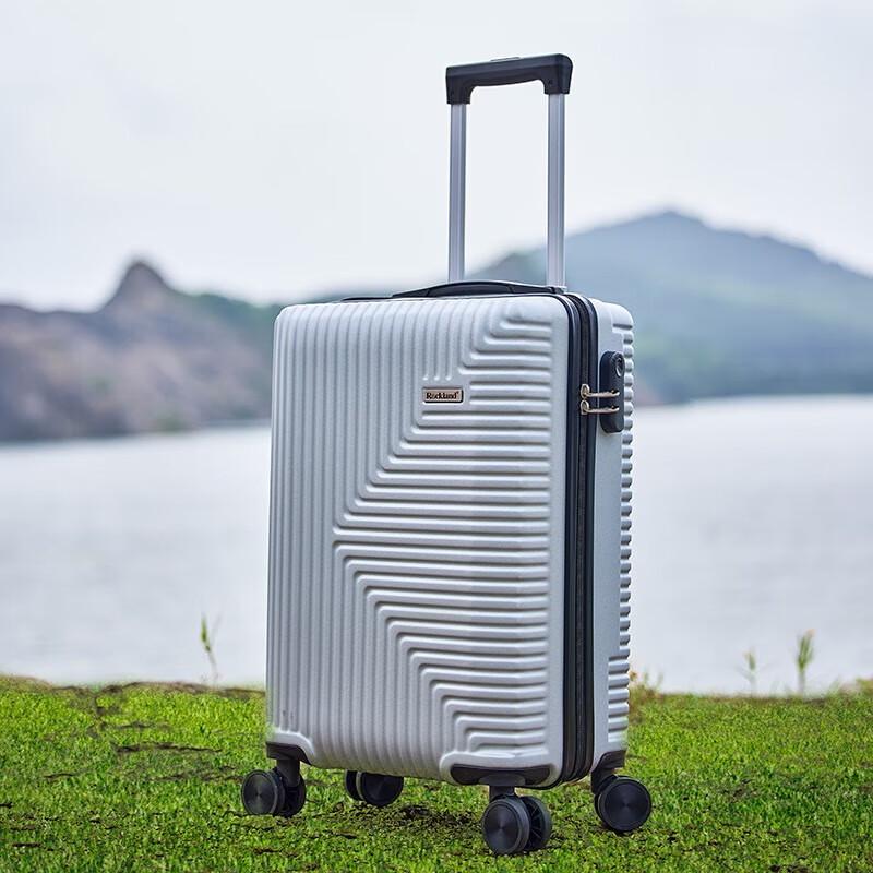 Rockland Haven Series 20-inch Spinner Carry-On Luggage 20-inch