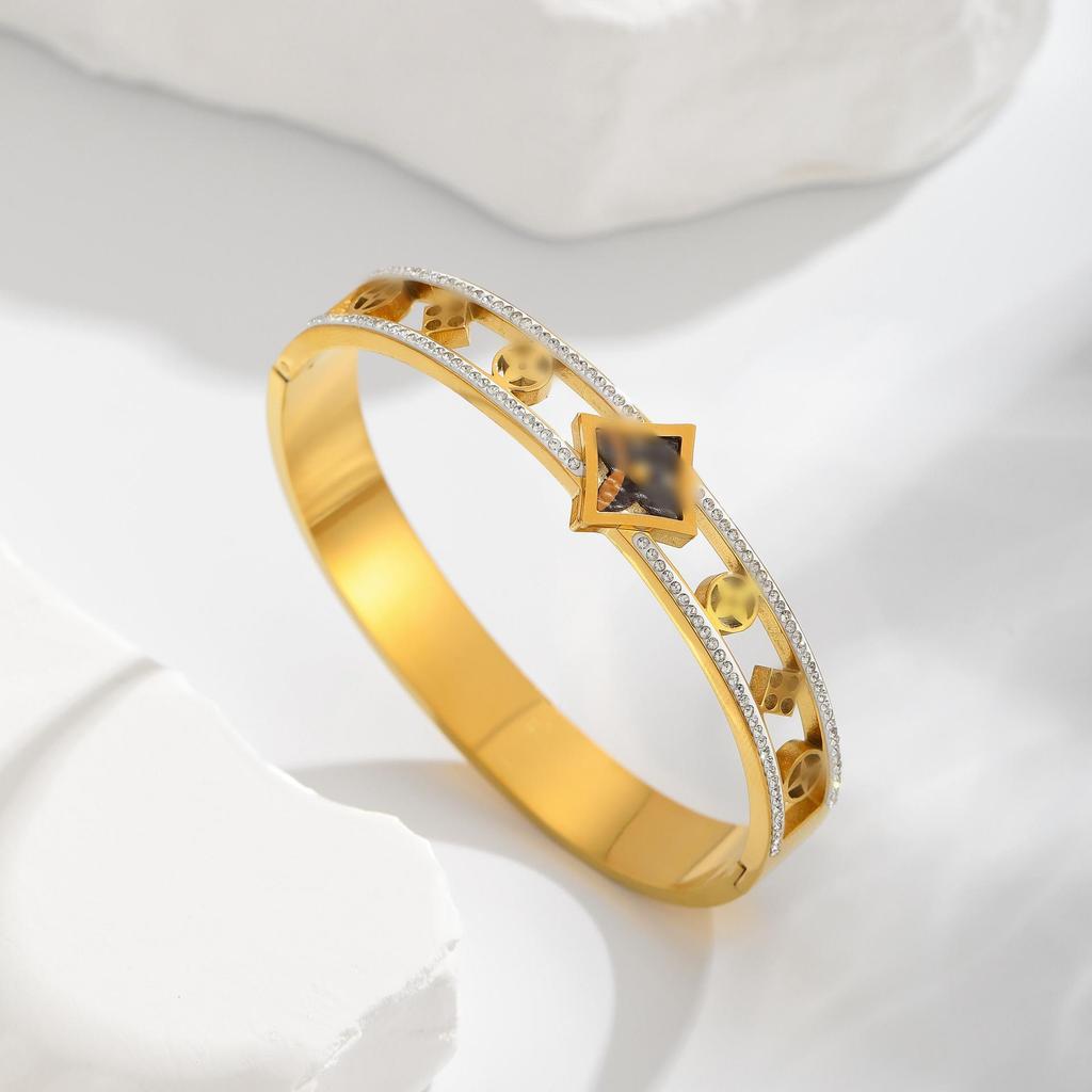 Grenzüberschreitendes Bestseller-Titanstahlarmband: Leichter Luxus LV Altes Muster V-Lock Kleeblatt - Modisch & Vielseitig