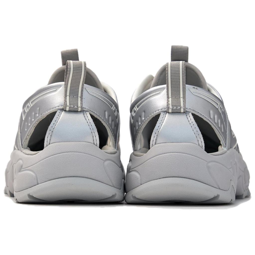 MLB New York Yankees Slip Resistant And Breathable River Trekking Shoes Unisex Silver Gray 3ASDC0153-50SIS