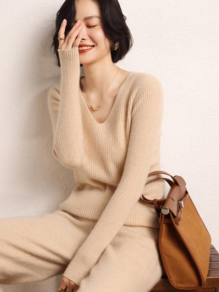 2026 Women's Cashmere V-Neck Slim Fit Sweater - Autumn/Winter, Soft Vertical Stripe Knit, Long Sleeve
