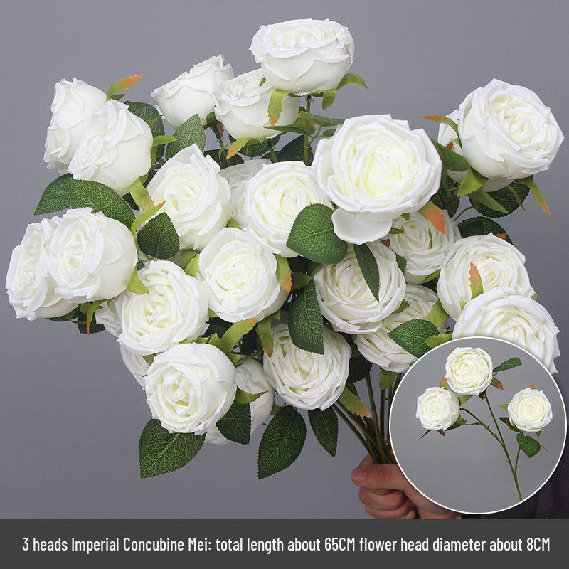 Weiße Blumendekoration für Hochzeiten Künstliche Straußornamente und Bogen-Requisiten