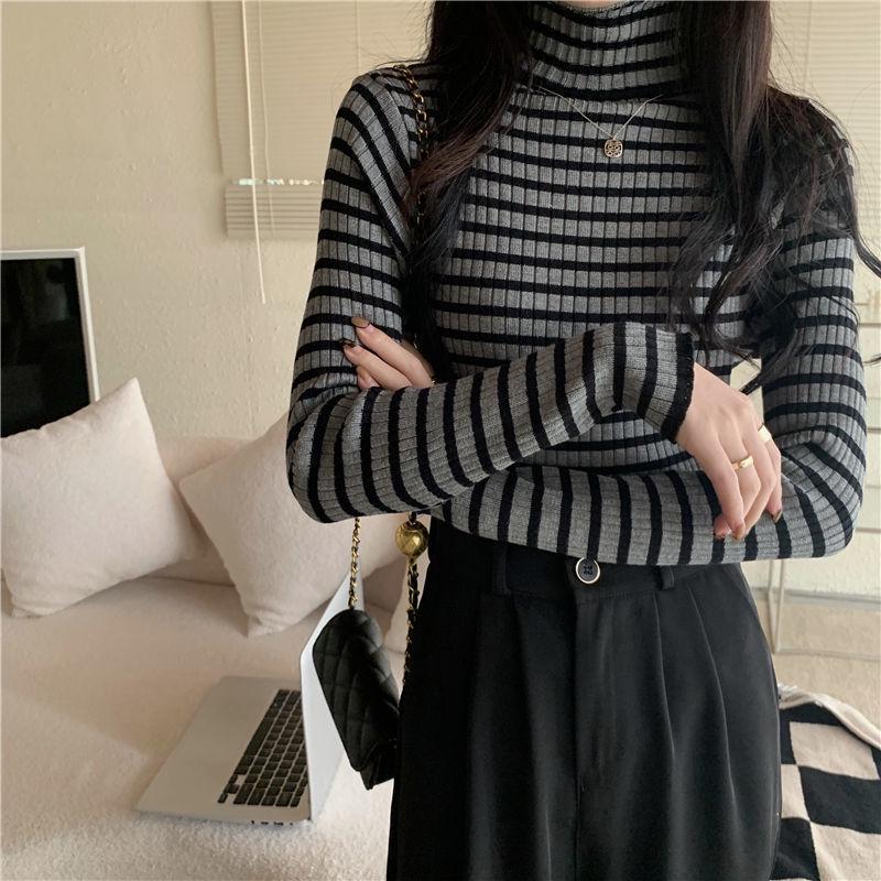 Striped High-Neck Women's Sweater - Autumn/Winter 2025 Slim-Fit Knitted Top, Gentle Style