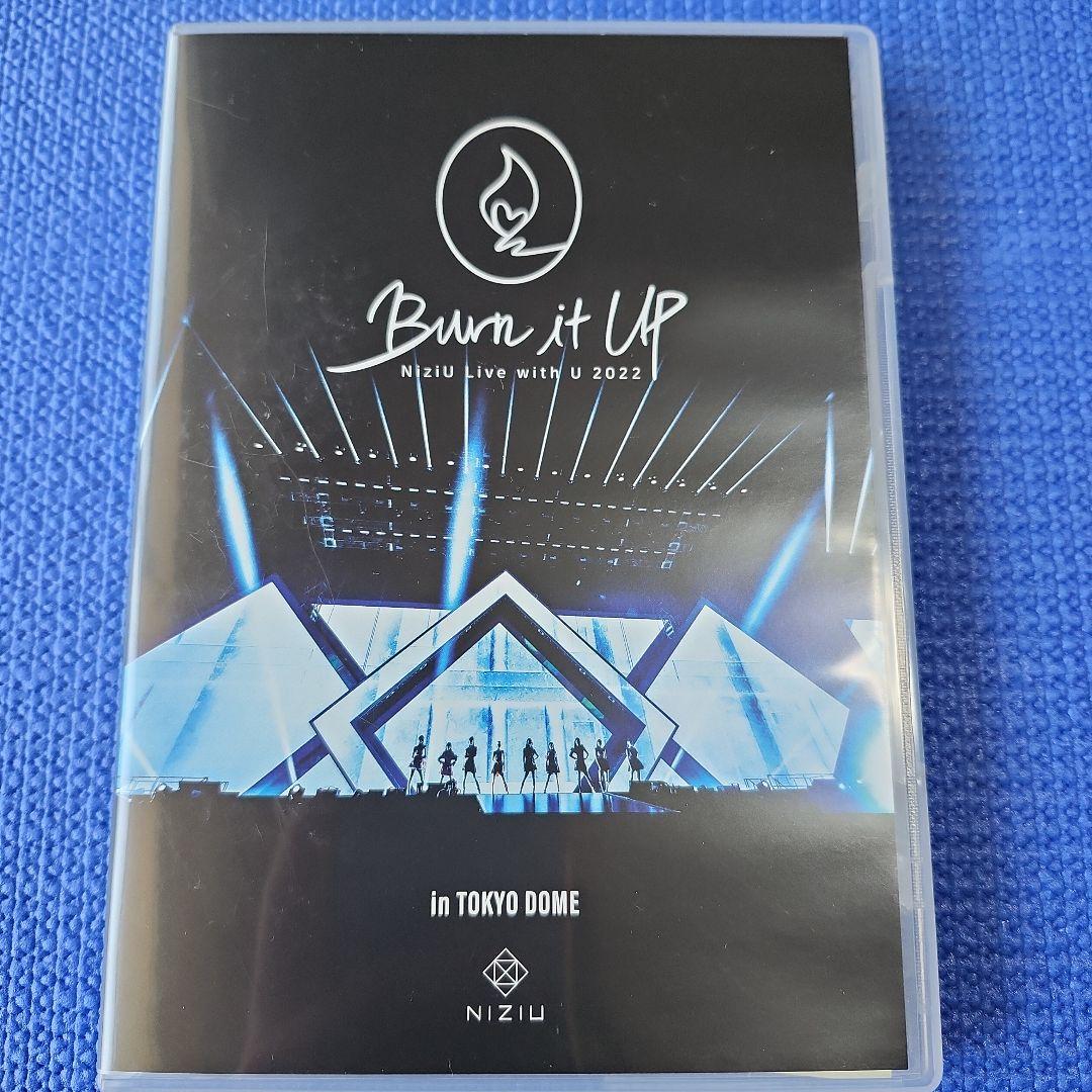 

[USED] NiziU Live DVD