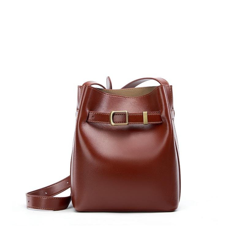 Retro leather women's shoulder bag, premium bucket bag, retro first-layer cowhide messenger bag, women's shoulder messenger bag