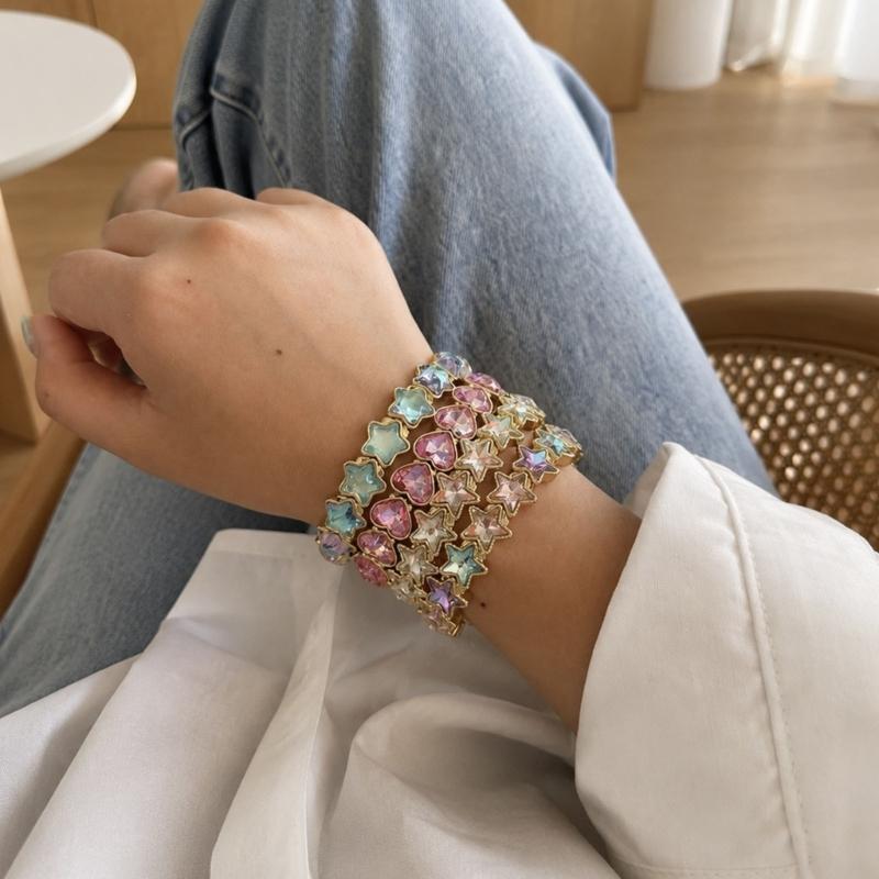 Clasp-Free Stretch Bracelet,Translucent Multicolor Details and Gold-Tone Alloy Wristband for Everyday Outfits and Parties