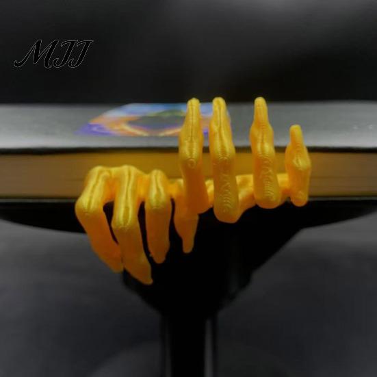 Personalized Bookmarks Gothic Creepy Demon Claw Bookmark, 3D Printed Scary Spooky Reading Marker Hand Bookmark for Book Lovers, Halloween Bookshelf