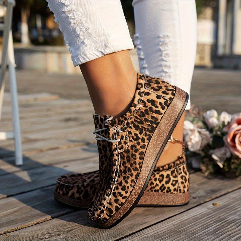 Women's Leopard Print Sneakers - Lightweight Lace-Up Shoes with Cushioned PU Sole, Everyday Casual Shoes for Women, All-Season Fashion Footwear