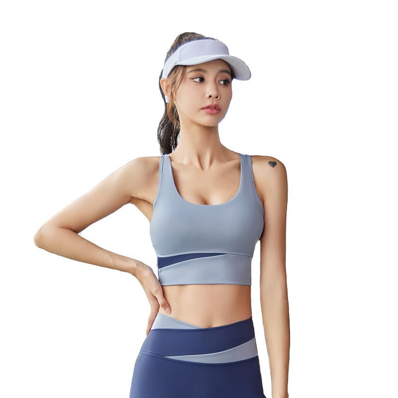 Женский спортивный бюстгальтер — фото 4