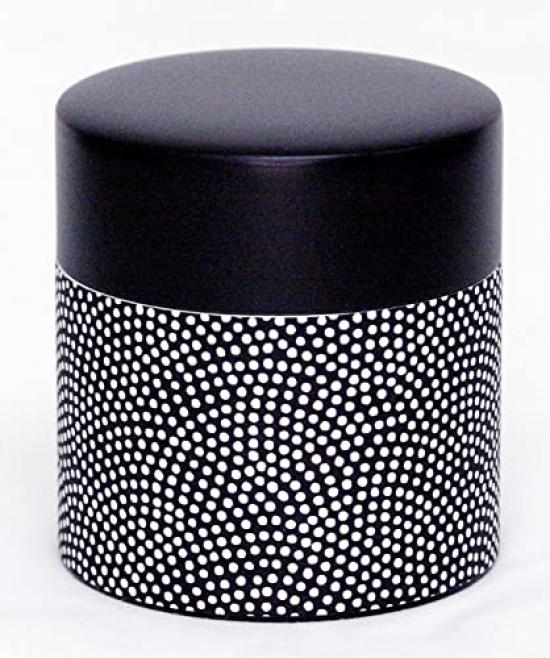 

Kotodo Takahashi Seisakusho KuroTO Small Pattern Tea Caddy, Flat, 100g (Shark Pattern #76)