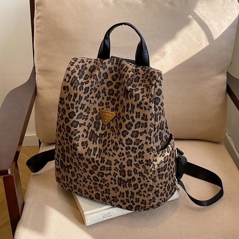 

Сумка с леопардовым принтом, сумка для коротких поездок, рюкзак большой вместимости с леопардовым принтом, женская сумка, повседневный рюкзак, легкий.