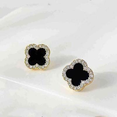 Four-Leaf Clover Earrings Female Net Red Temperament Hundreds Of Earrings Star With Models Earrings Light Luxury Niche Design