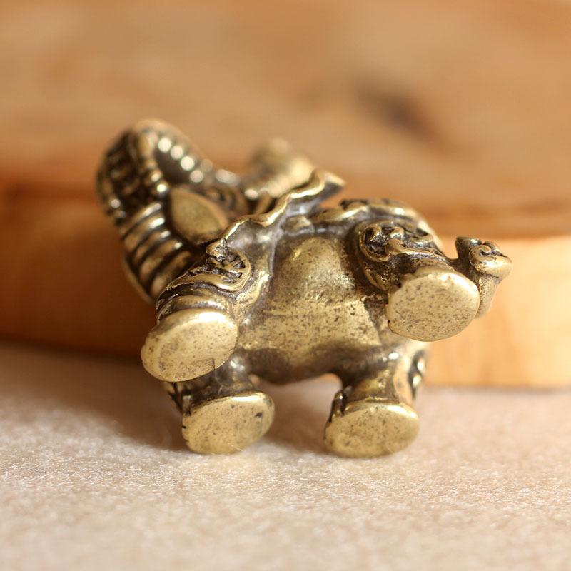 Portachiavi Ciondolo Elefante di Rame Auspicioso Ottone Vintage Metallo Animale Portachiavi Ornamenti Portachiavi Ciondoli Portachiavi Gioielli