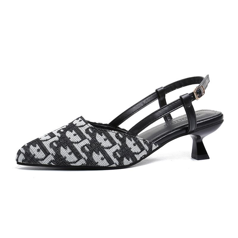 Französische schöne High Heels 22 neues Sommer-Druckdesign Nischen-Temperament Spitze Dünner Absatz Tasche Kopf Sandalen