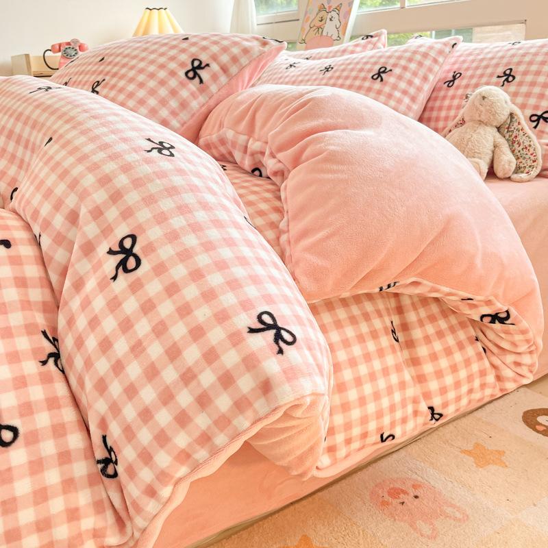 Thickened Milk Fleece Four-Piece Set, Coral Fleece Bed Sheet Quilt Cover, Fleece Three-Piece Set, Bedding.