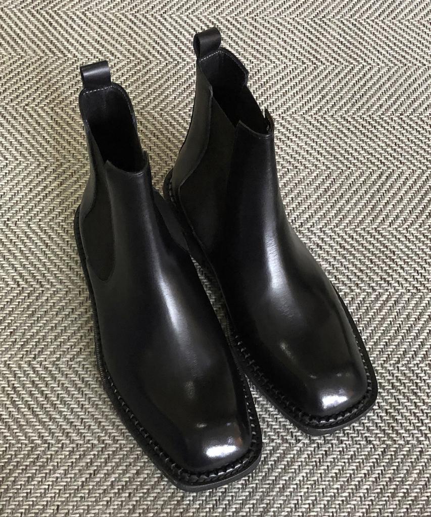 Joenshoe King Square Chelsea Boots Black