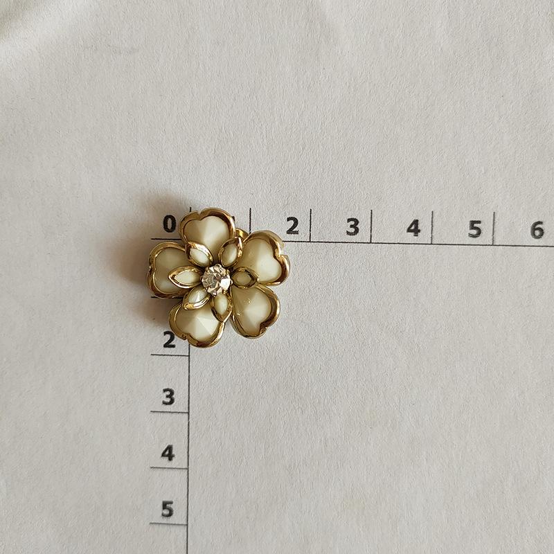 Christmas Series Jade Inlaid Copper Earrings, Flower Shape, Chic & Cute, A27