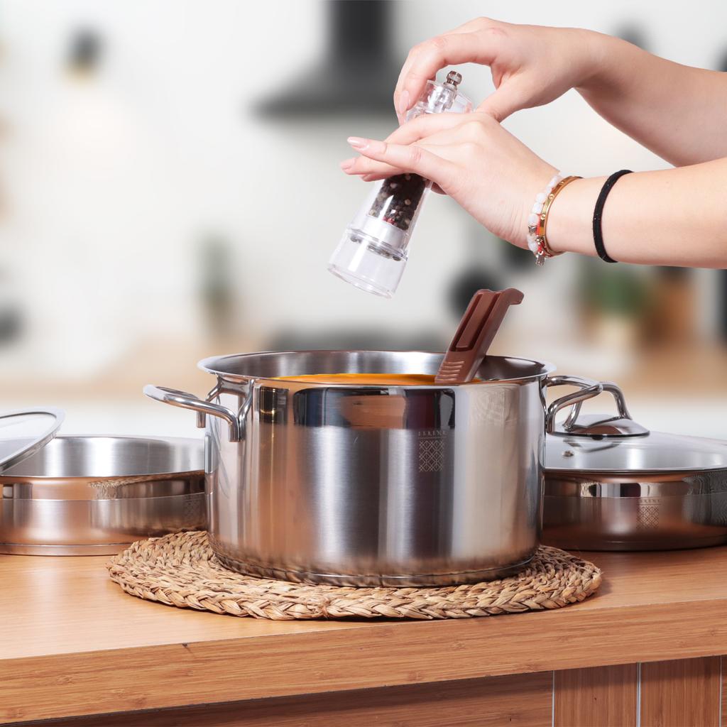 Serenk Modernist 5 Piece Stainless Steel Pots and Pan Set