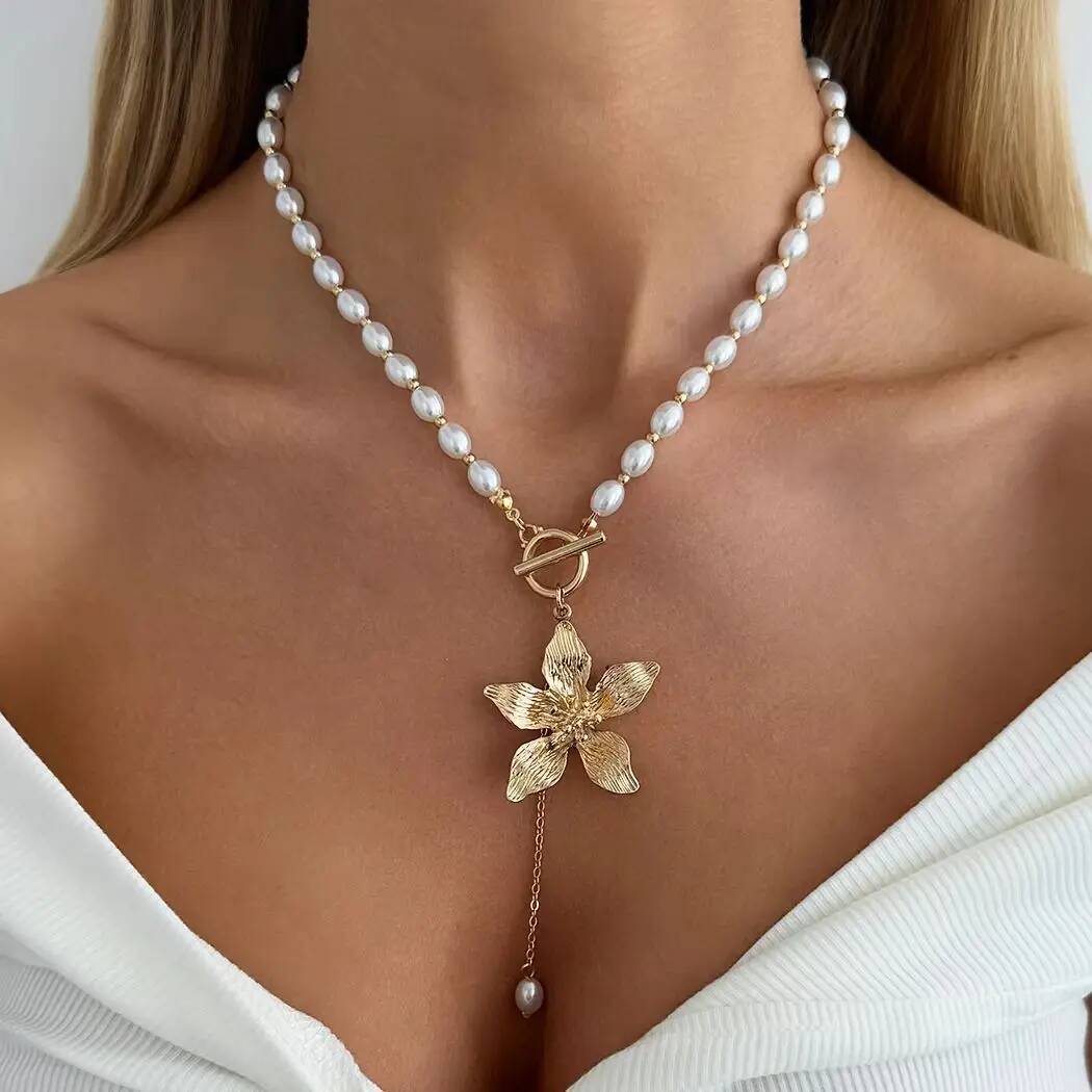 IngeSight.Z Exquisite Luxury Imitation Pearl Choker Necklace Women Trendy Gold Color Flower Tassel Necklace Aesthetics Jewelry