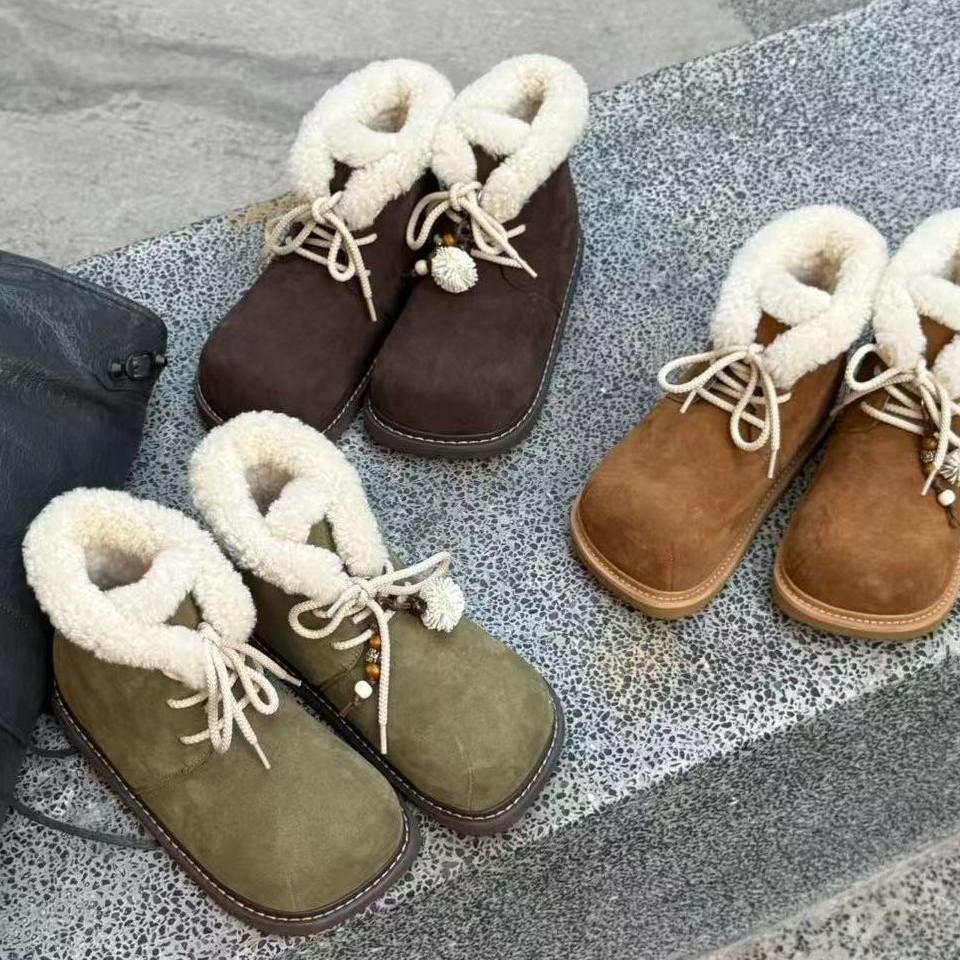 Women's Shoes Winter Fairy Tale 2025 New Winter Velvet Medium Boots Snow Boots Lamb Wool Version