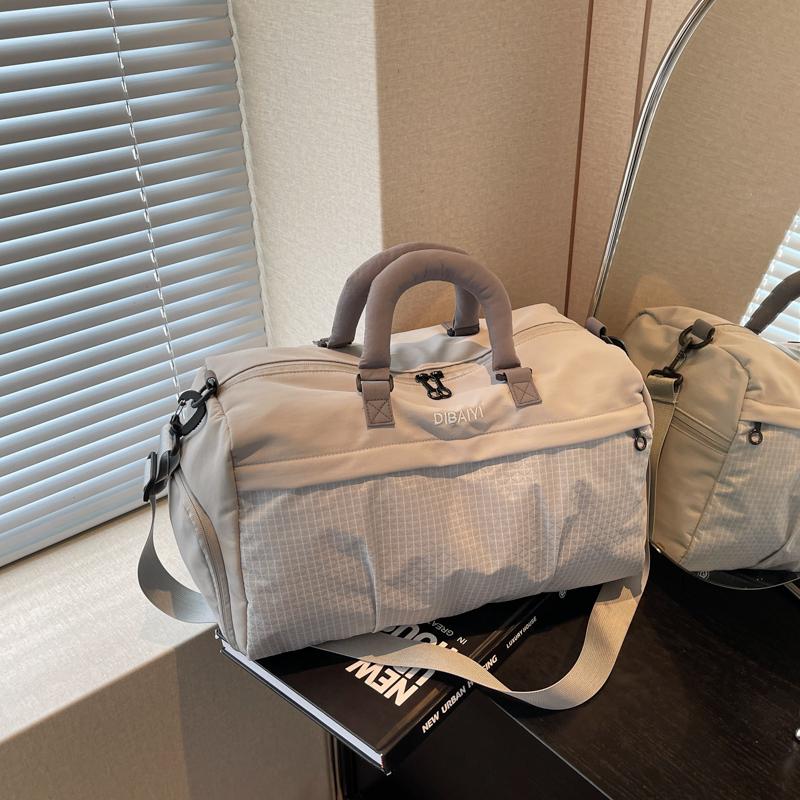 Women's Large Capacity Travel & Fitness Bag with Shoe Compartment