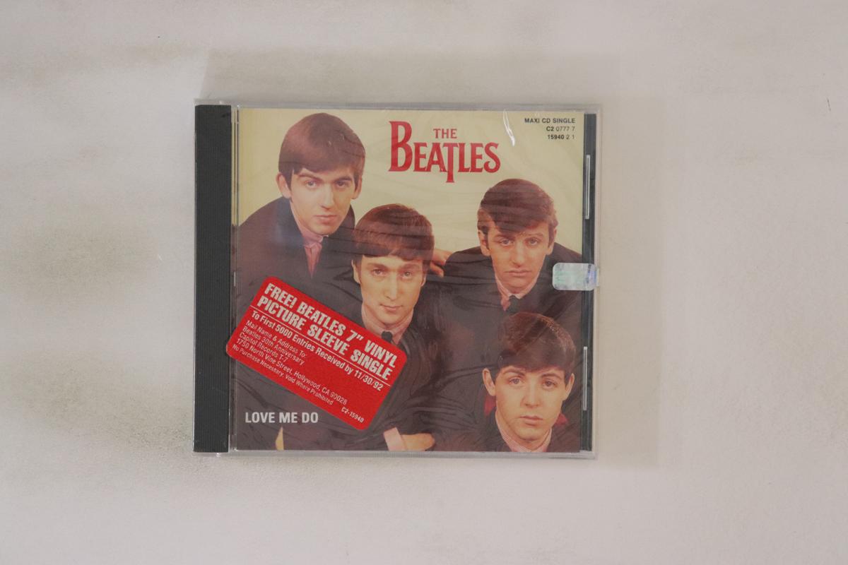 

CD BEATLES Love Me Do C2077771594021 CAPITOL 1992 US Rock Used