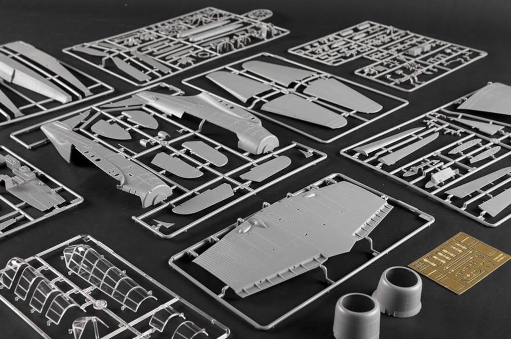 Trumpeter 1/32 scale American TBD-1A Devastator Seaplane Plastic Model Kit 03233