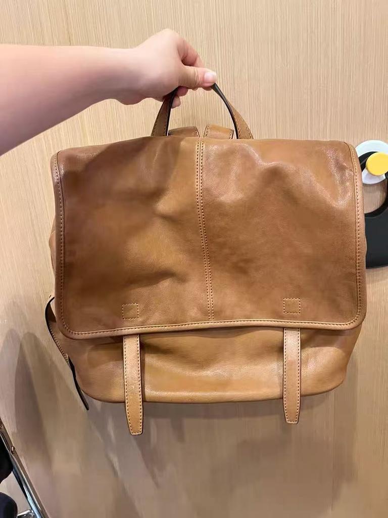 Small Niche Large Capacity Vegetable Tanned Leather Messenger Horizontal Backpack, New Versatile Commuting Casual Backpack for Work