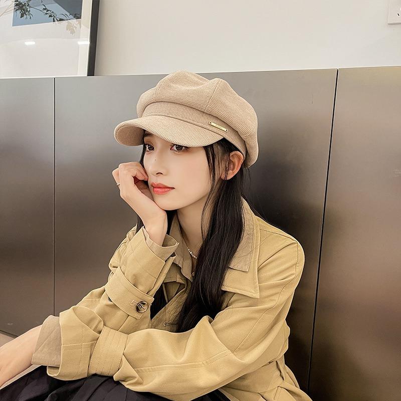 Octagonal hat women's autumn and winter retro literary and artistic versatile woolen hat metal label duck tongue beret showing face small painter hat