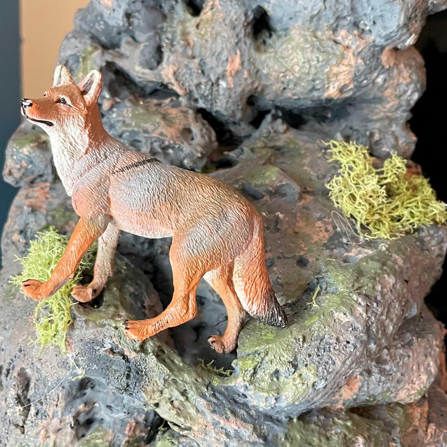 Safari Ltd. Coyote Figurine - Lifelike 3.75 Model Figure - Educational Toy for Boys, Girls, and Kids Ages 1+