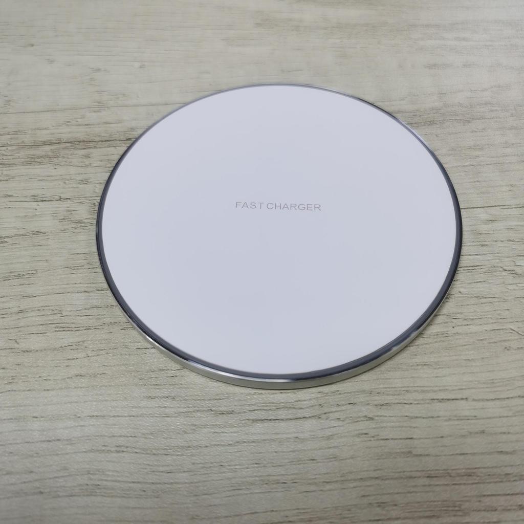 Ultra-Thin 15W Wireless Charger, Fast Charging for Apple, Vivo, Huawei, and Oppo Phones