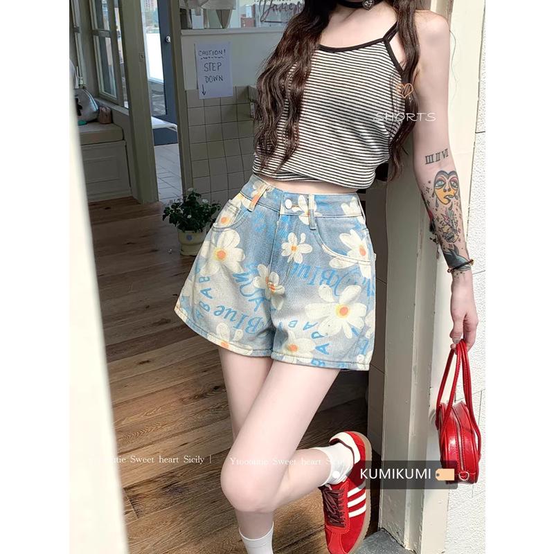 

Женские джинсовые шорты с высокой талией и ретро-принтом «ромашки» L