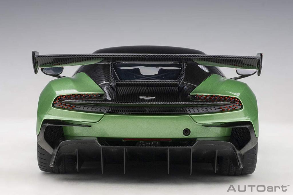 AUTOart Aston Martin Vulcan Metallic Green 1/18 (Finished Model)
