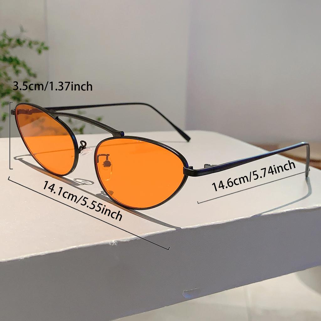 New Fashion Triangle Decor Sunglasses Women Cat Eye Trends Shades Sun Glasses Luxury Metal Beach Sunglasses