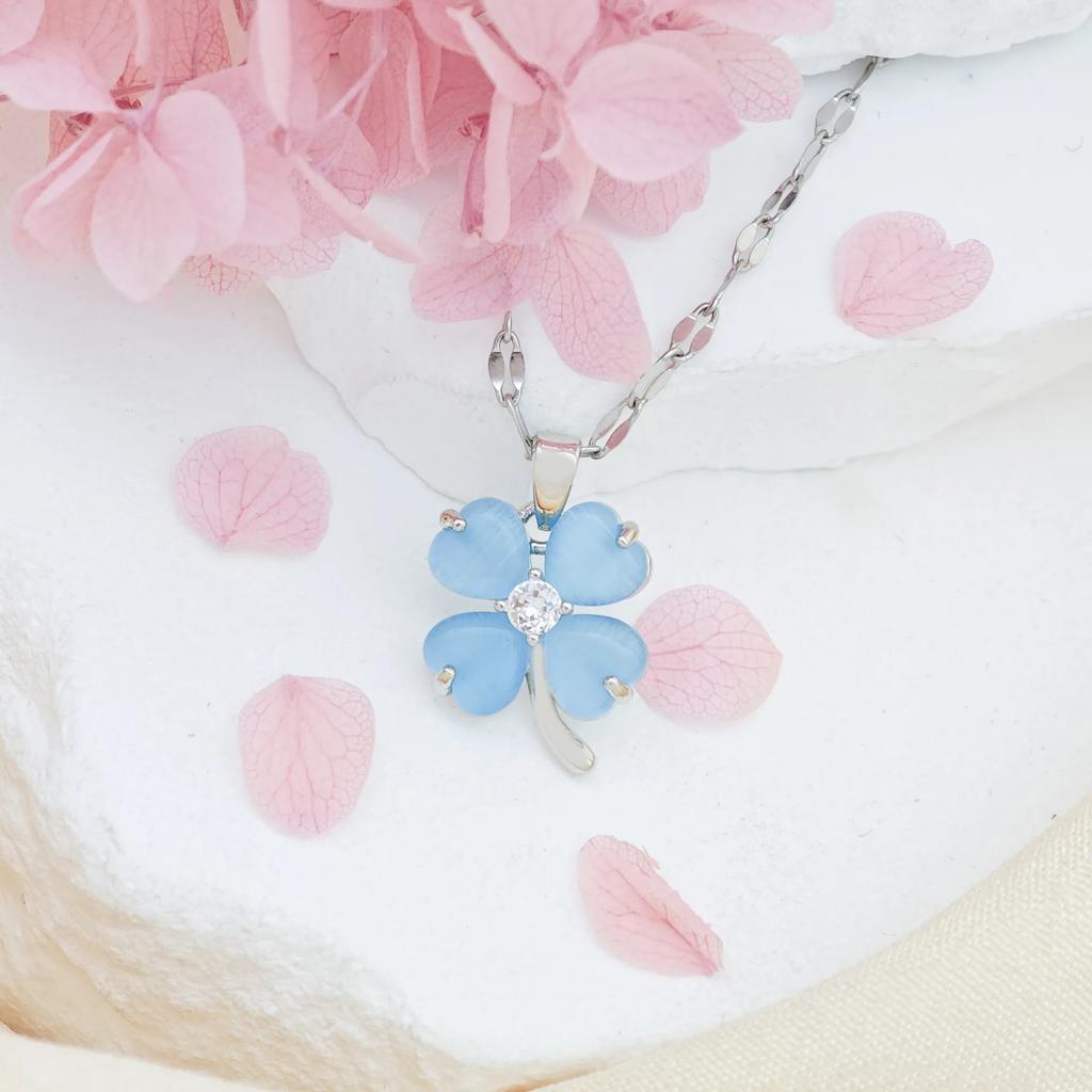 Stainless Steel Chain Classic Shiny Zircon Four Leaf Clover Pendant Necklace for Women Lady Vintage Jewelry Accessories Gifts