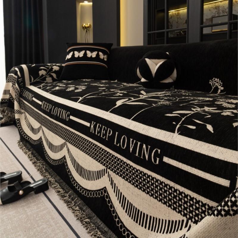 All-Season Universal Couch Camping Blanket Sofa Mat Chenille Ethnic Style Sofa Cover Full Coverage Non-Slip Couch Protector
