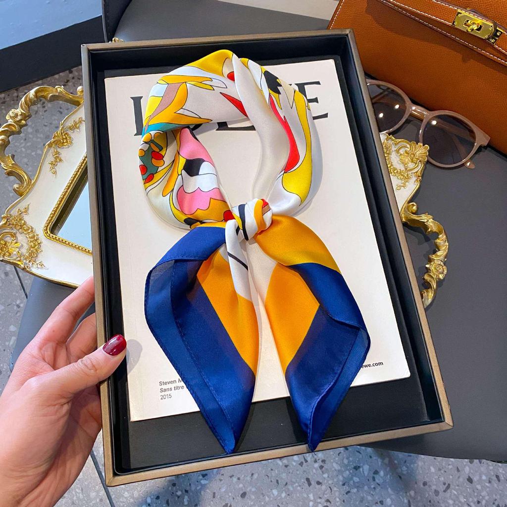 2023 Collection: Women's French High-End Decorative Neck Scarves & Versatile Hairband