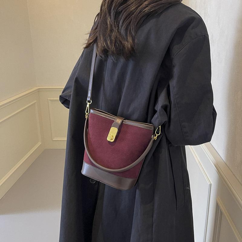Vintage Maillard bucket bag women's 2025 new autumn women's messenger bag high-end large-capacity handbag