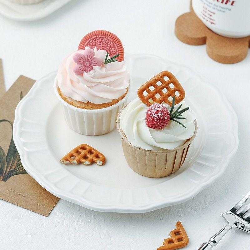 50PCS Disposable Muffin Cups Cupcake Baking Crimped Muffin Cups Paper Tray High Temperature Resistant Baking Muffin Rolled Cup