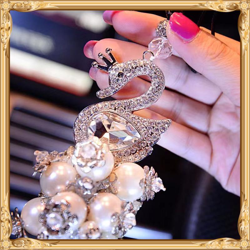 Car Pendant Swan Diamond Automobile Rearview Mirror Hanging Ornaments Access Double-sided Crystal Inlaid Element Decor