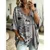Plus size V-neck women's 3/4 sleeve loose and comfortable top, street fashion, casual plus size T-shirt