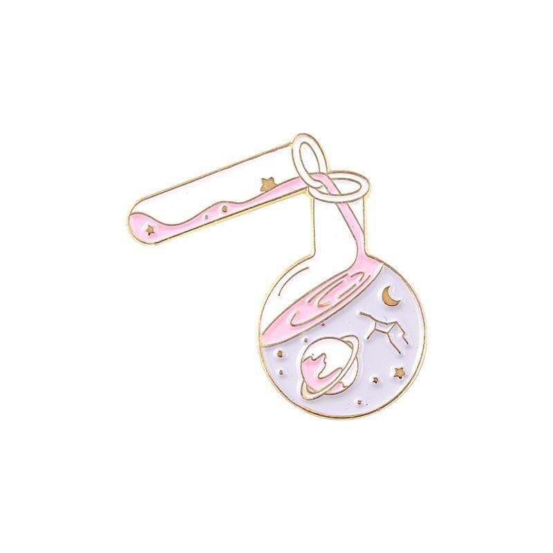 Creative Personalized Metal Cartoon Brooches Unique Geometric Pins For Stylish Accessories