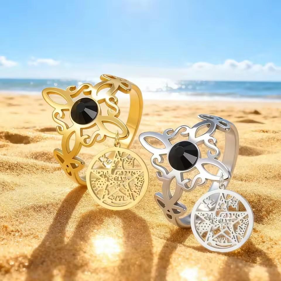Celtic Triple Knot Witch's Knot Ring With Hollow Out Pentagram Pendant
