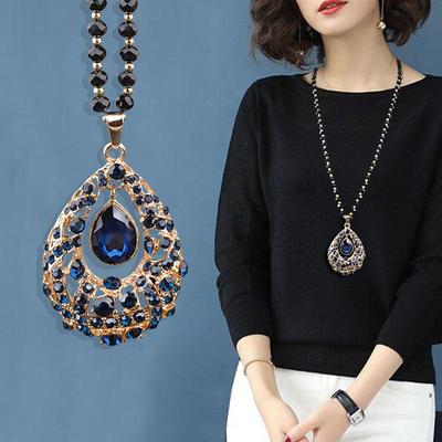 Elegante Collana con Ciondolo Fiore di Cristallo da Donna - Versatile Accessorio Catena per Maglioni Autunno/Inverno