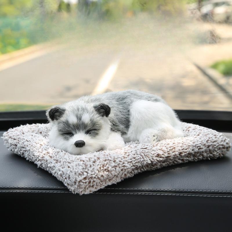 Aktivkohle Hundefigur Auto Dekoration Lufterfrischer Armaturenbrett Zubehör